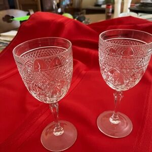 Crystal Wine Glass Set - Elegant Clear Design